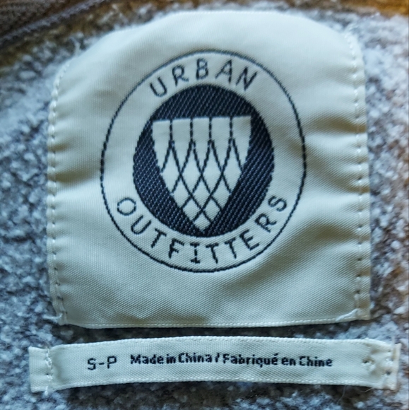 Urban Outfitters Yogi Cropped Hoody Sweatshirt Dusty Purple Size S - Picture 9 of 13